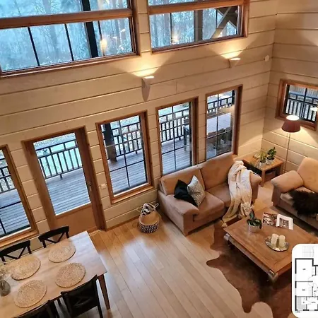 Upea Alppitalo Tahkolla تاكوفوري