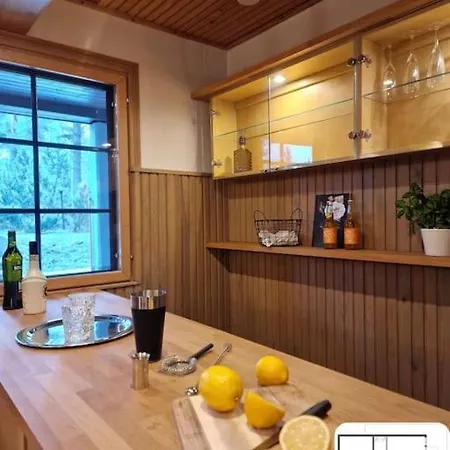 Upea Alppitalo Tahkolla *