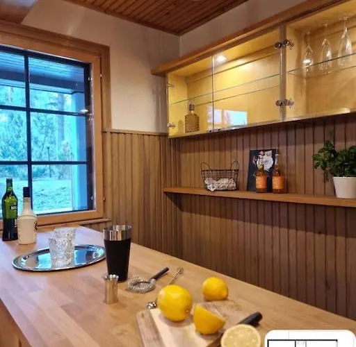 Upea Alppitalo Tahkolla *